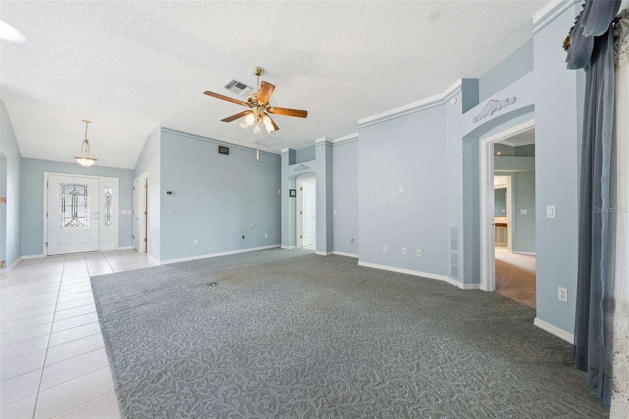 Listing Photo 9