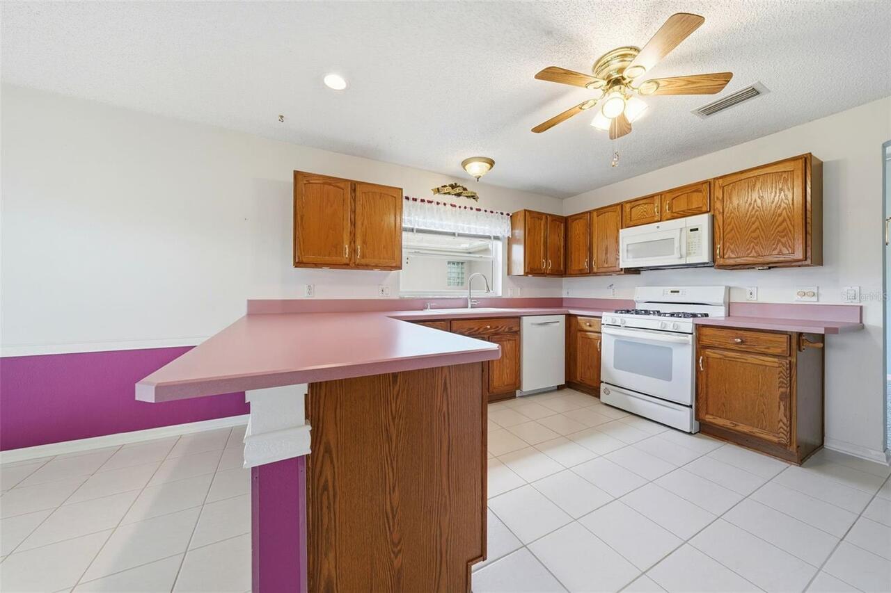 Listing Photo 14