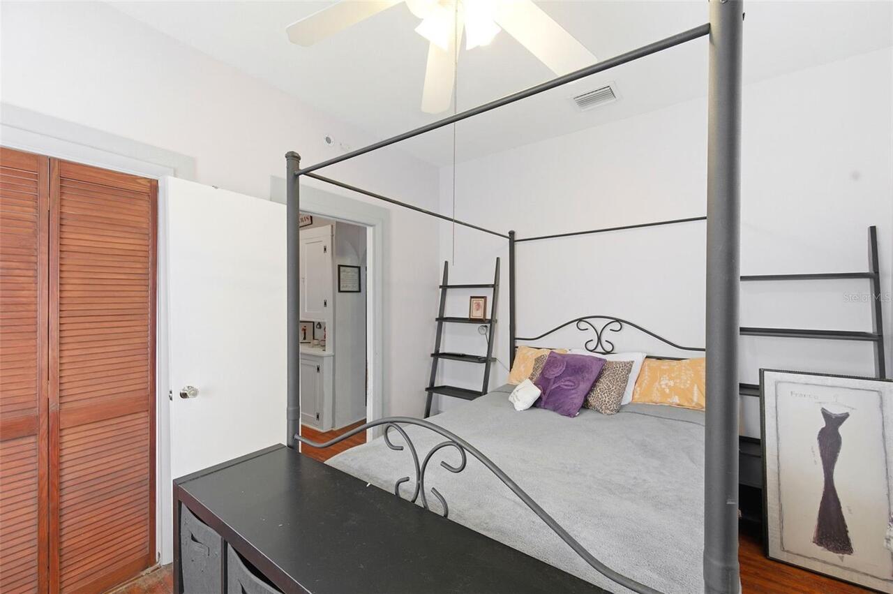 Listing Photo 8