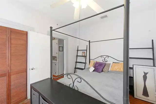 Listing Photo 8