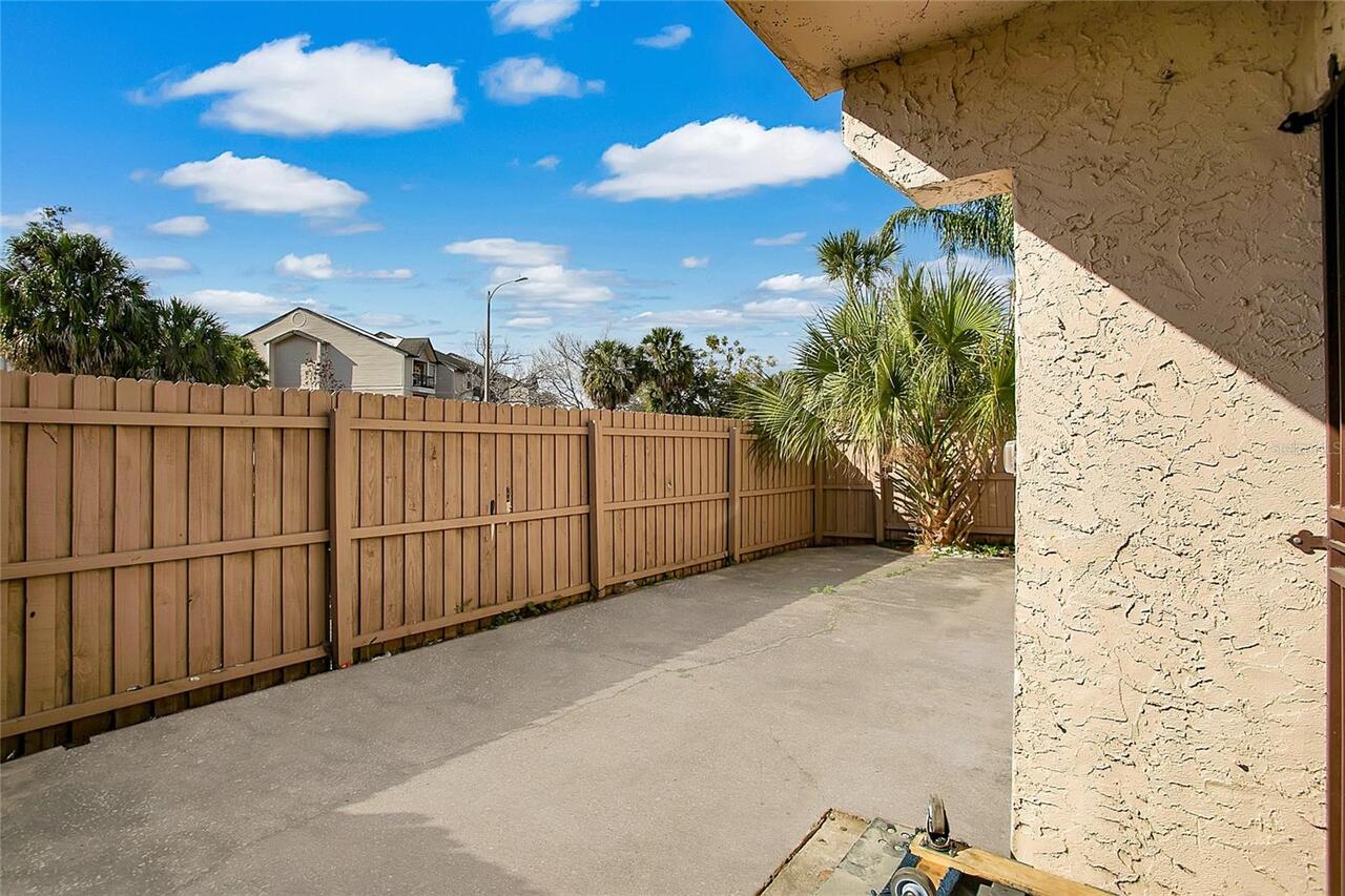 Listing Photo 11