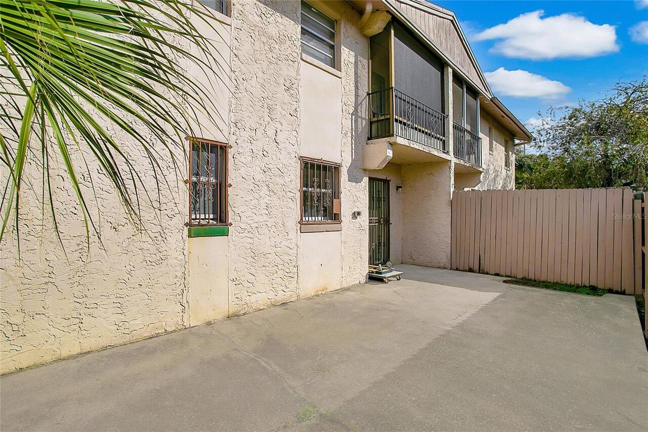 Listing Photo 12