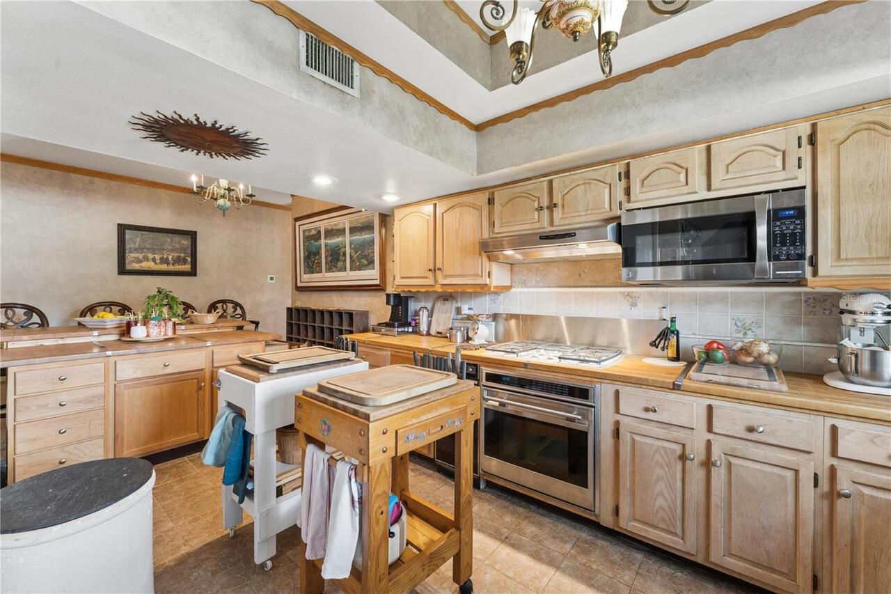 Listing Photo 16