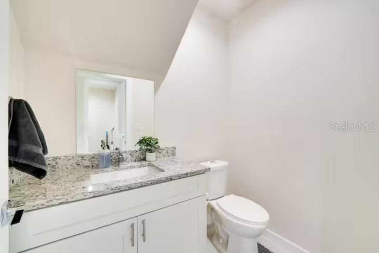 Listing Photo 11