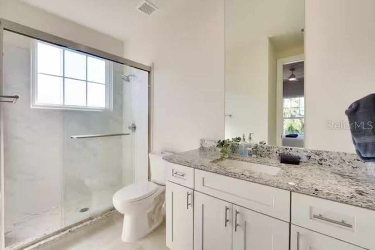 Listing Photo 16
