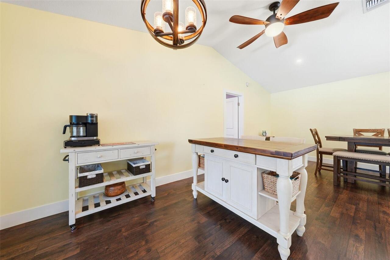 Listing Photo 15