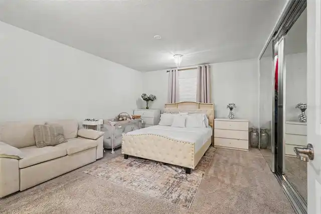 Listing Photo 19