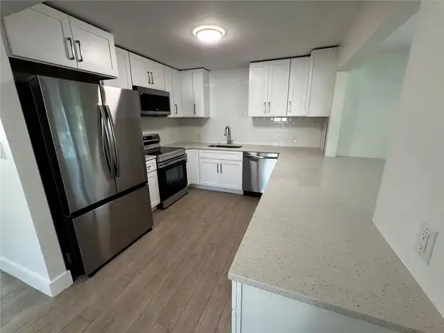 Listing Photo 9