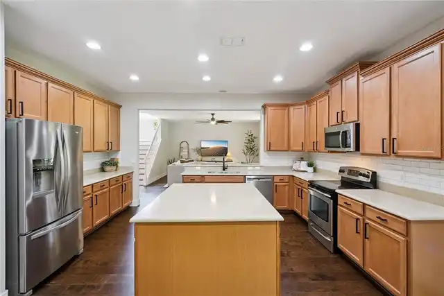 Listing Photo 9