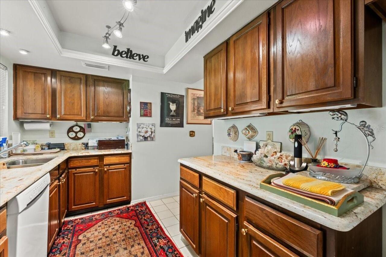 Listing Photo 12