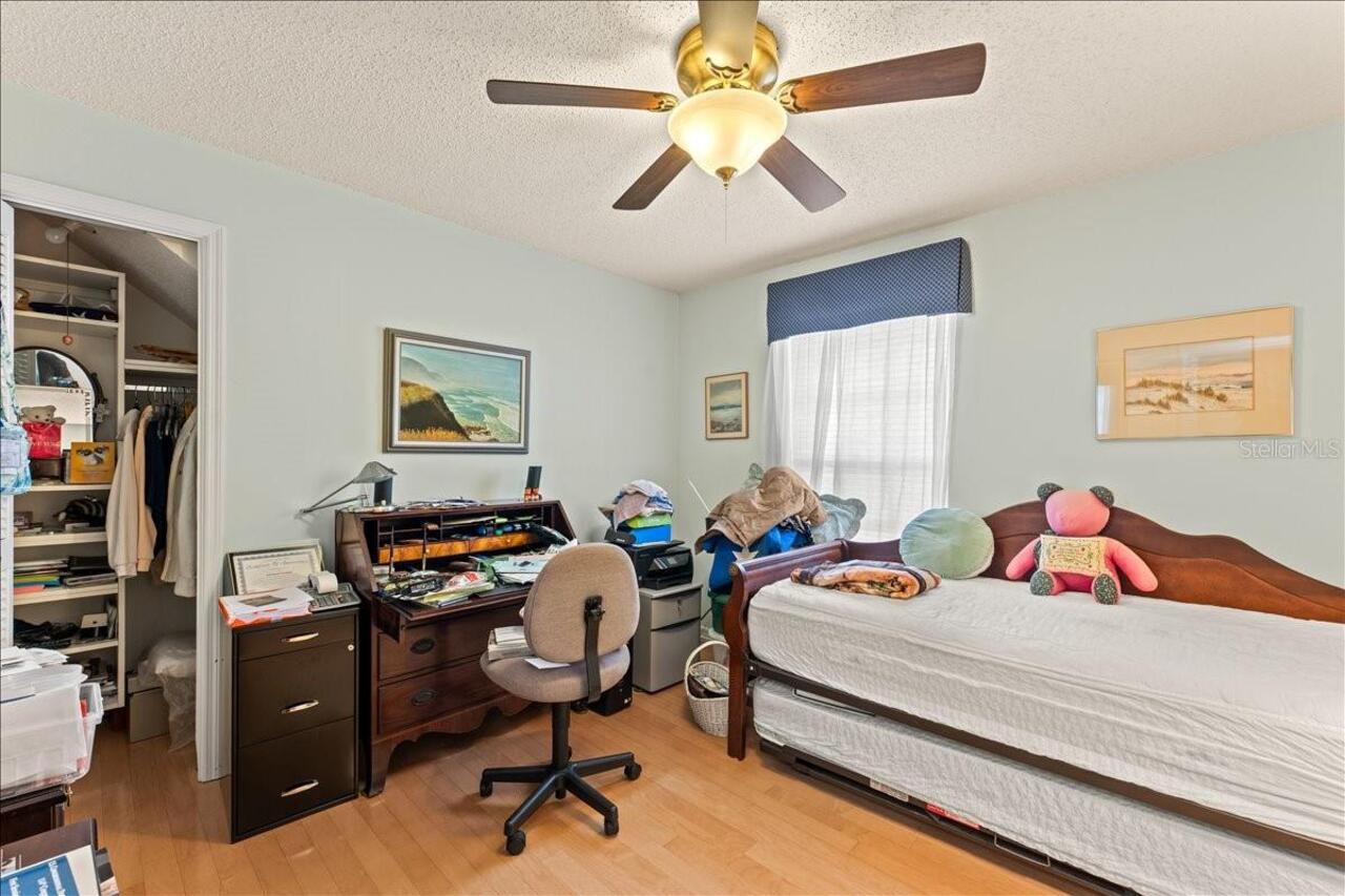 Listing Photo 16