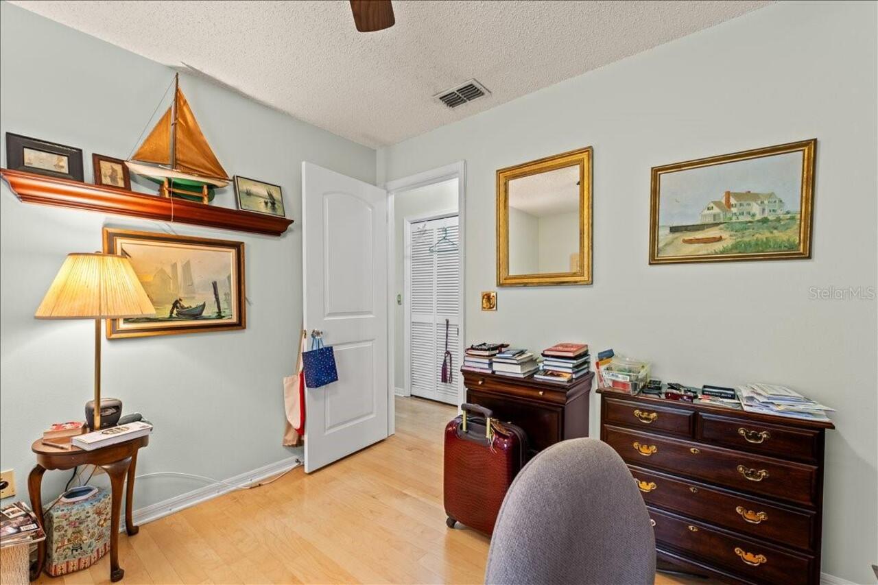 Listing Photo 17
