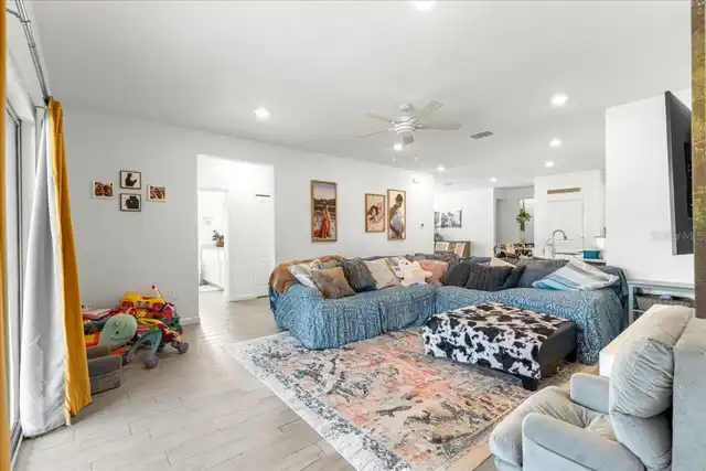 Listing Photo 15