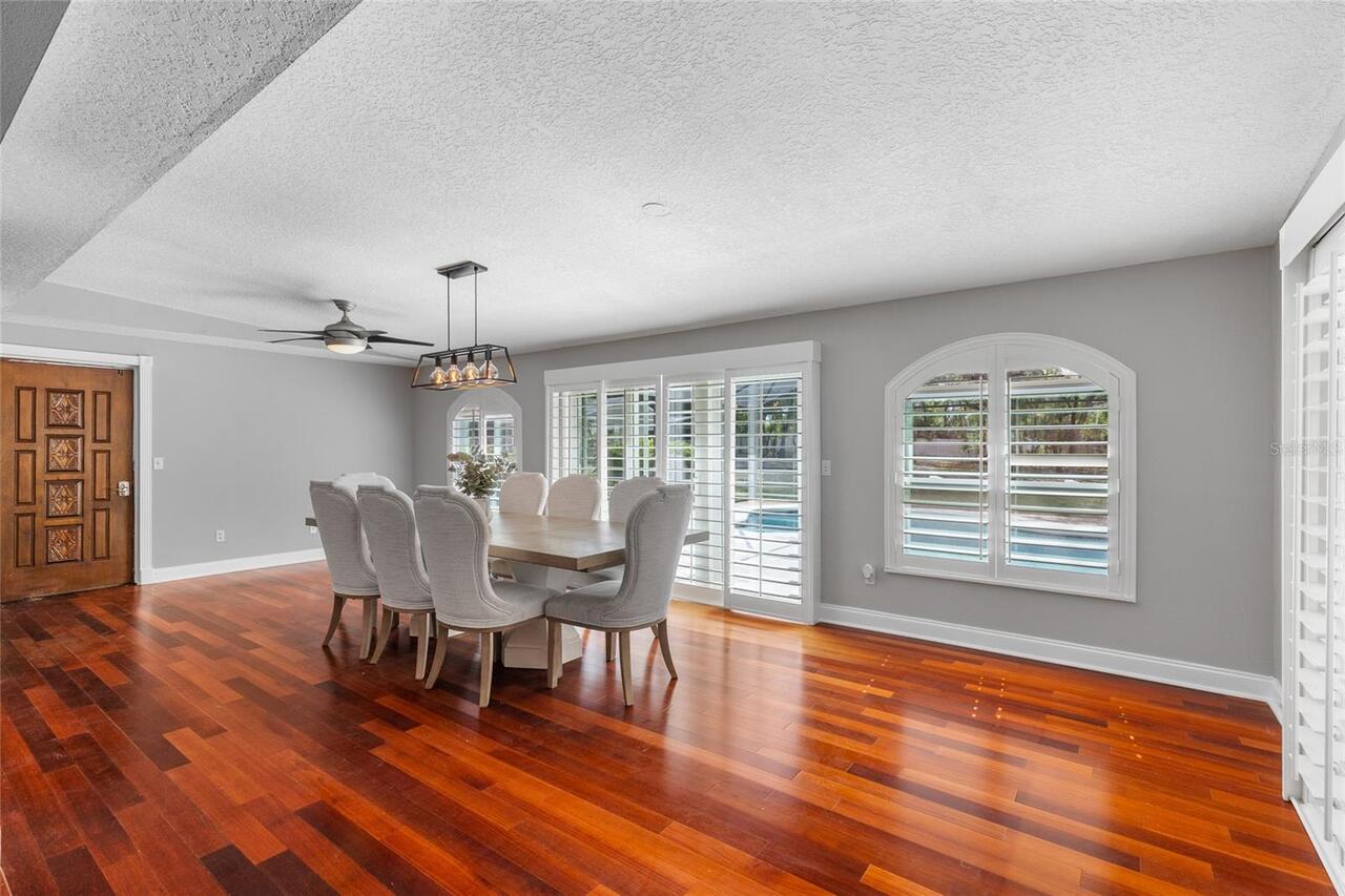 Listing Photo 17