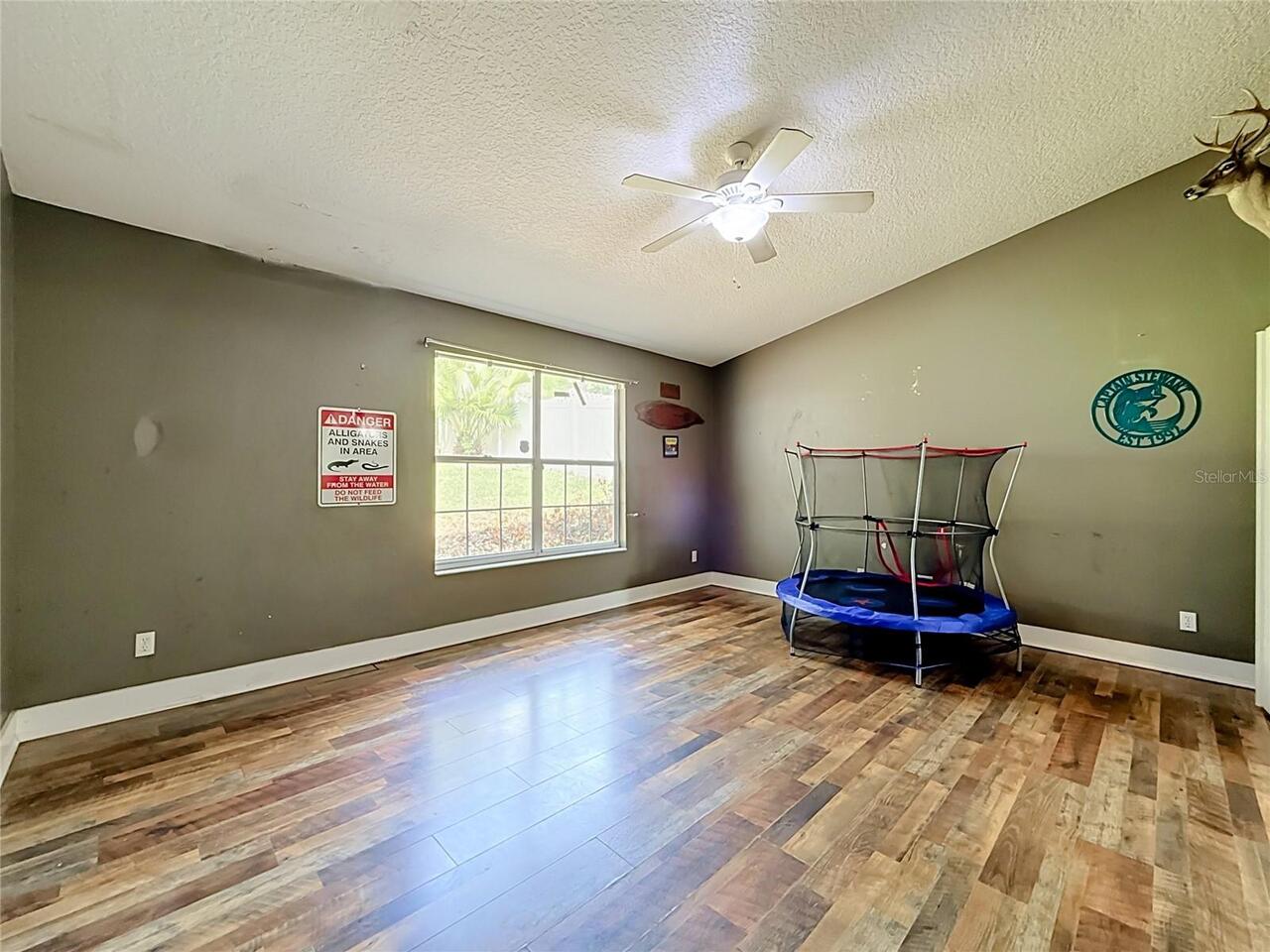Listing Photo 23