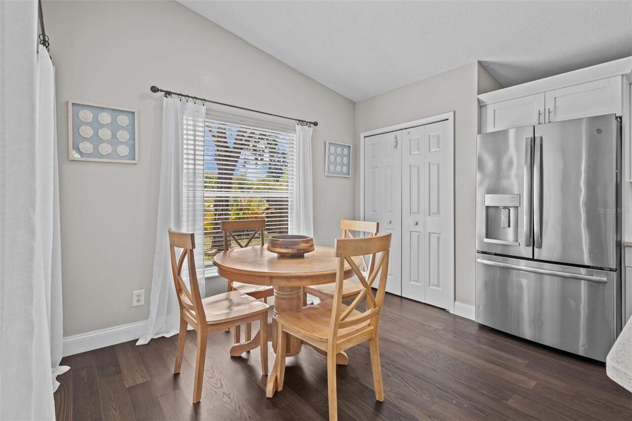 Listing Photo 8