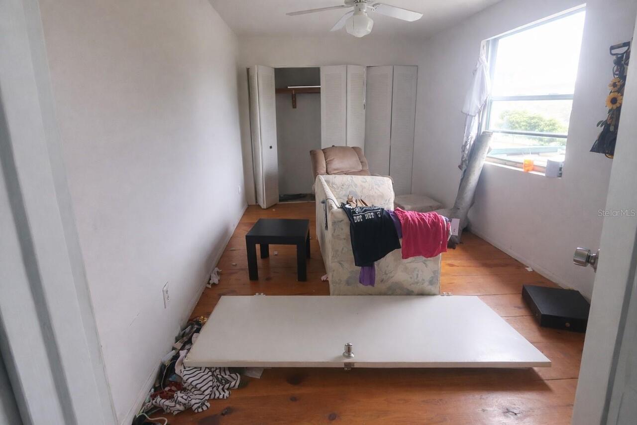 Listing Photo 8