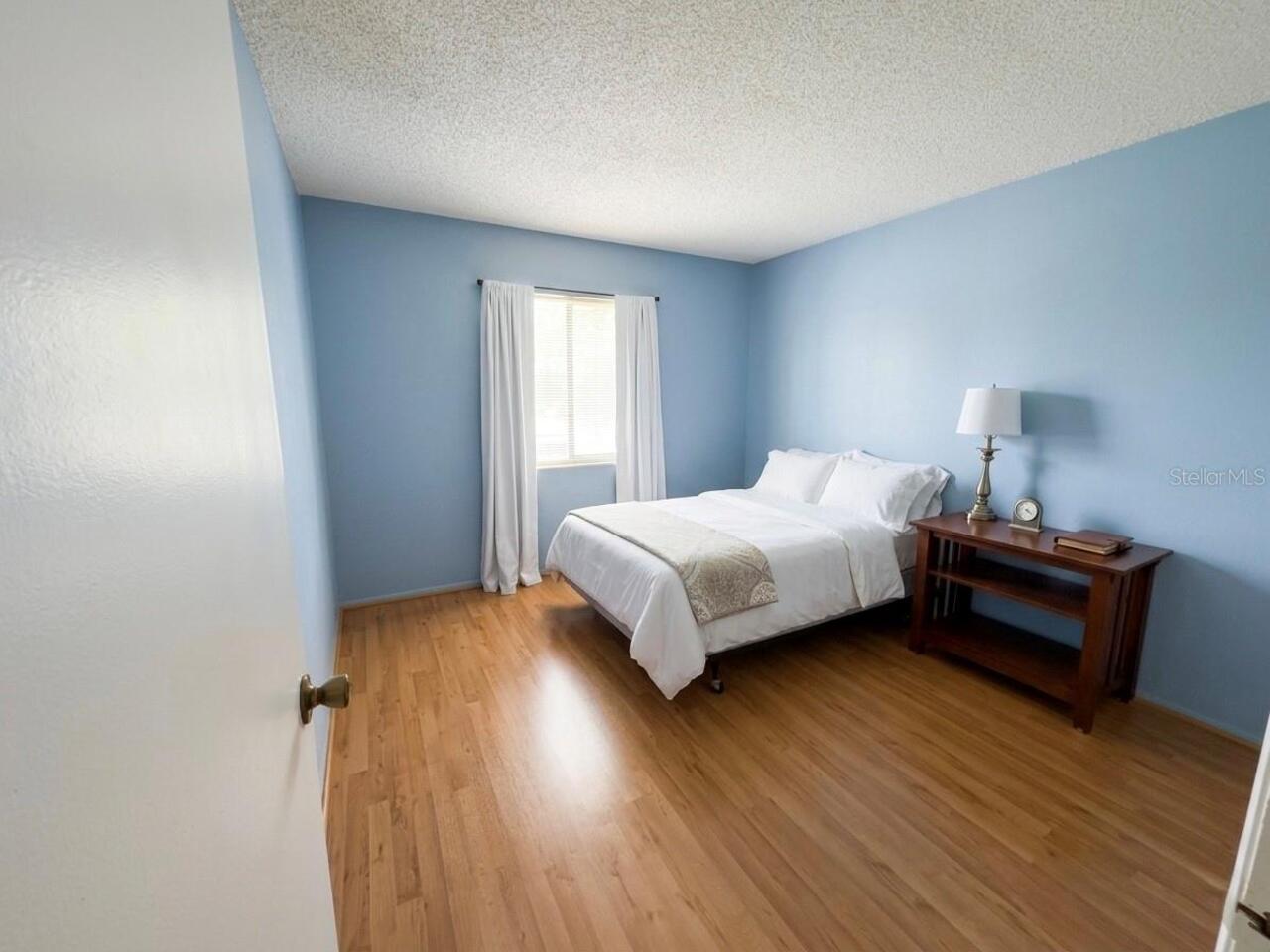 Listing Photo 7