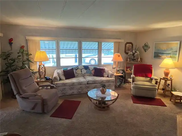 Listing Photo 7