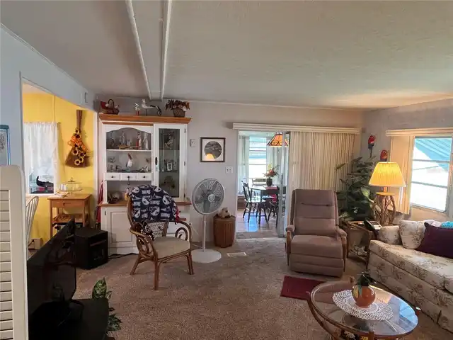 Listing Photo 14
