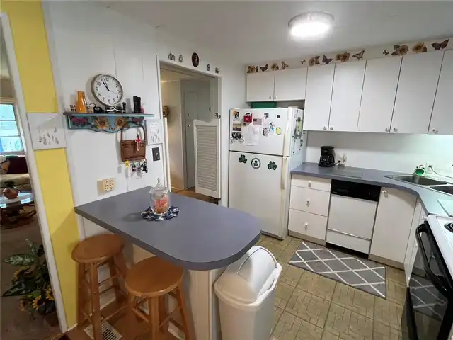 Listing Photo 18