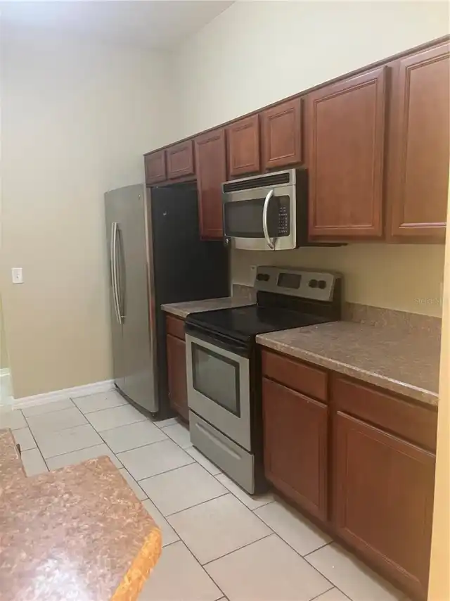 Listing Photo 8