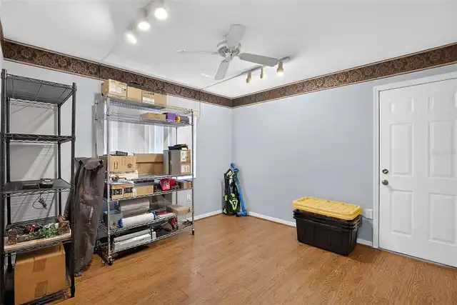 Listing Photo 34