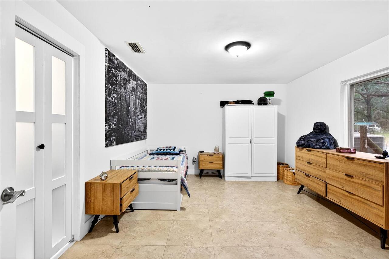 Listing Photo 20