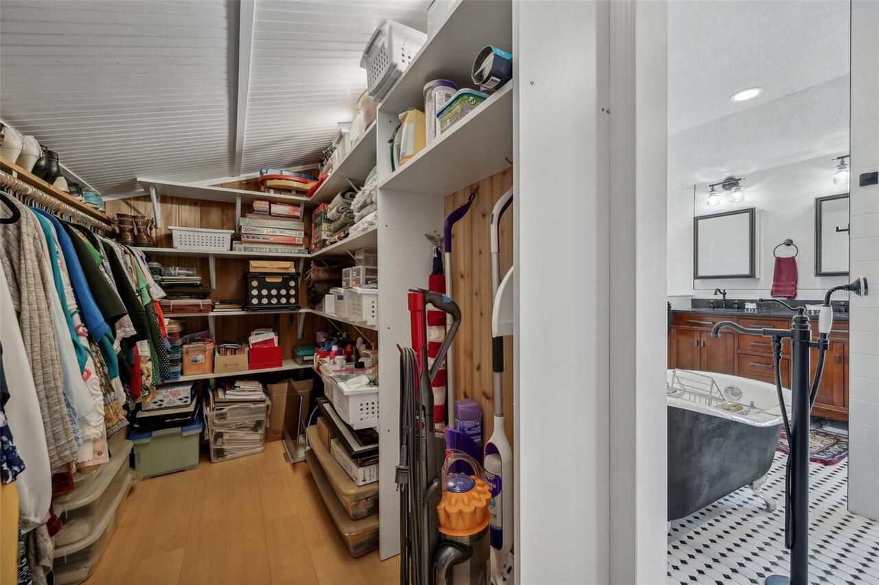 Listing Photo 23