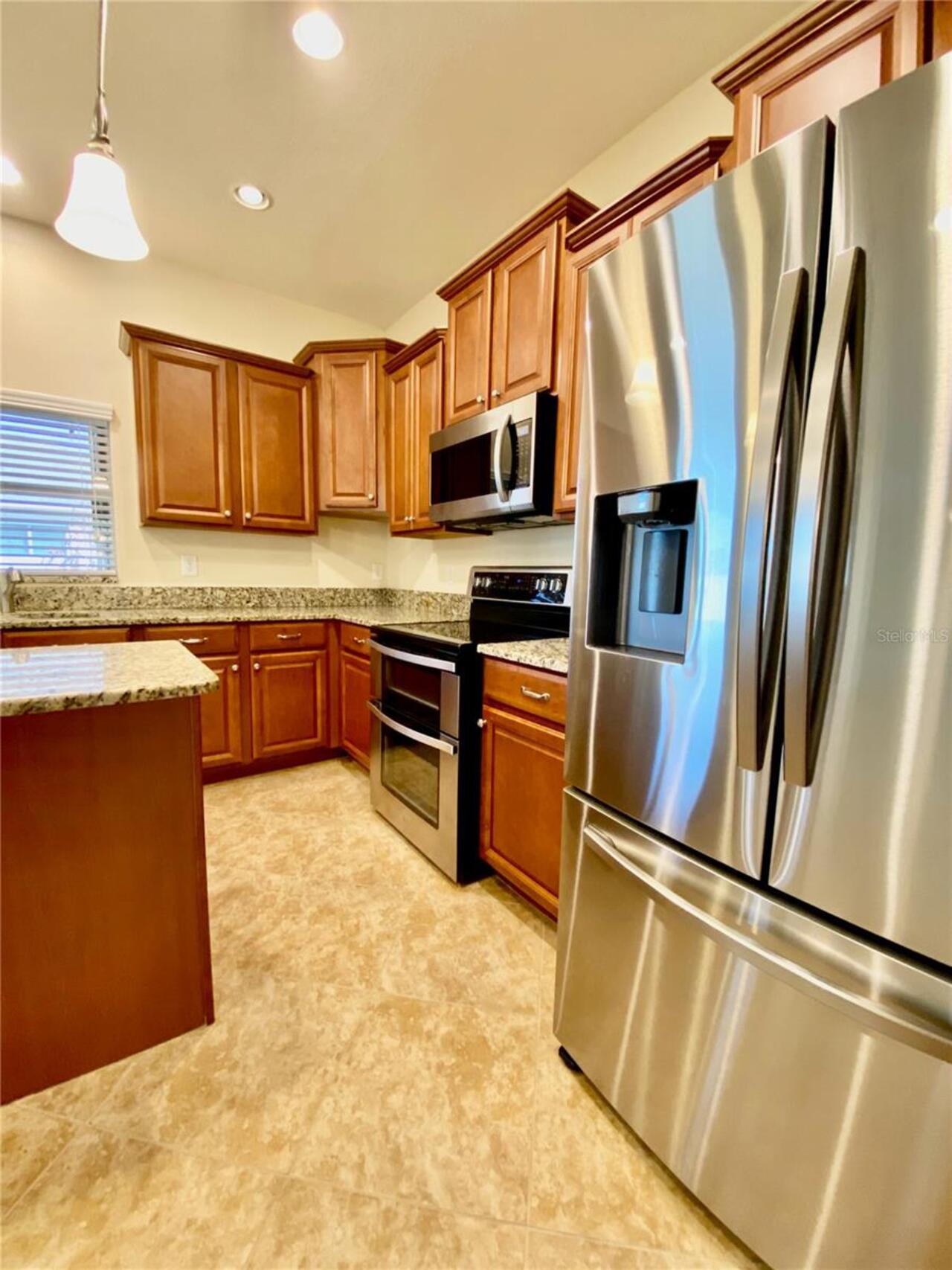 Listing Photo 10