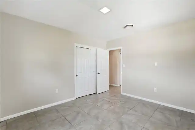 Listing Photo 20