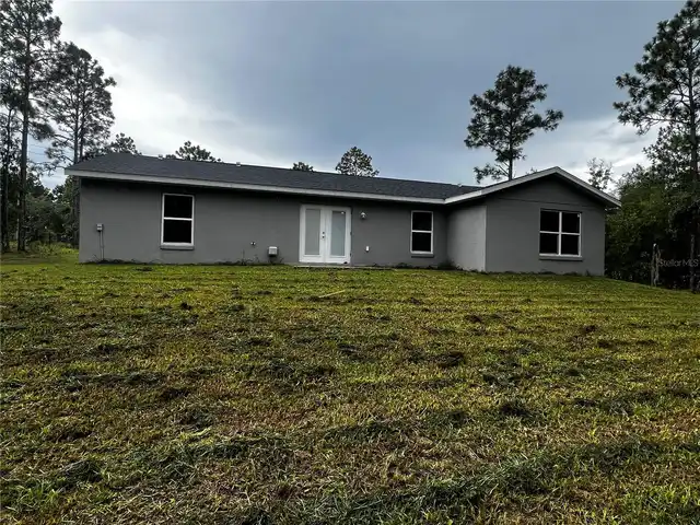 Listing Photo 11