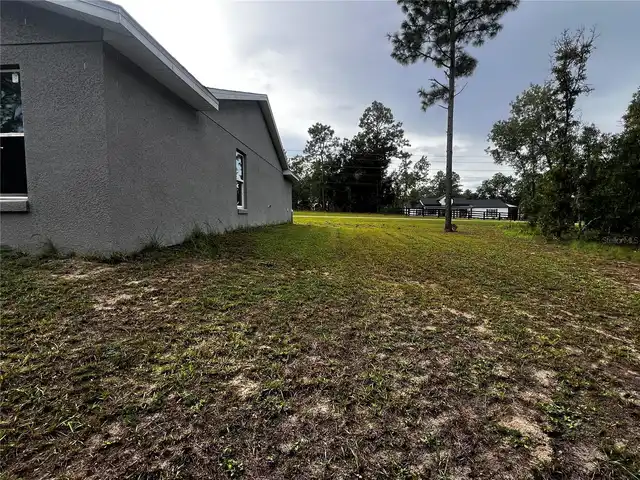 Listing Photo 12