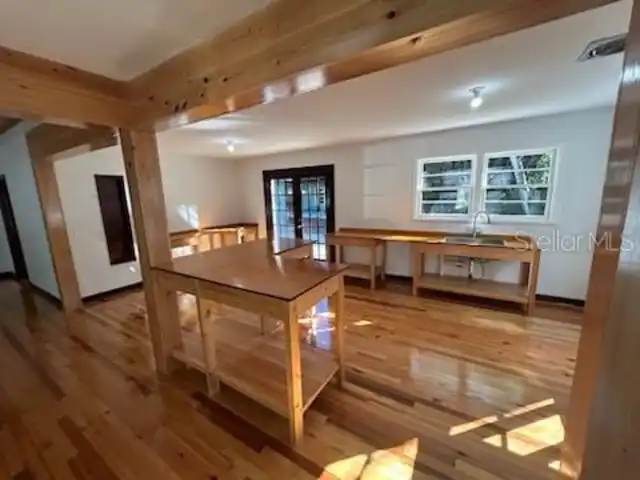 Listing Photo 6