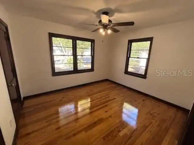 Listing Photo 8
