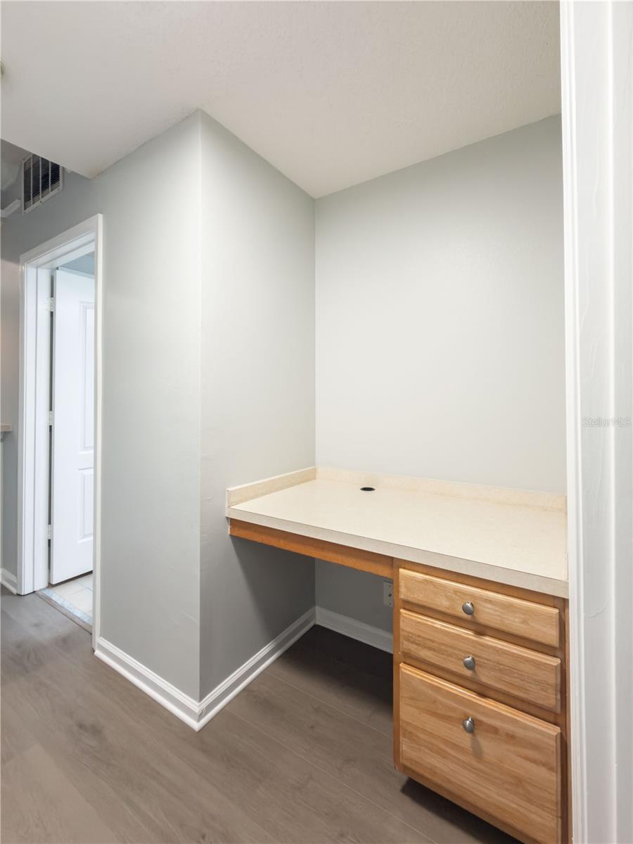 Listing Photo 11