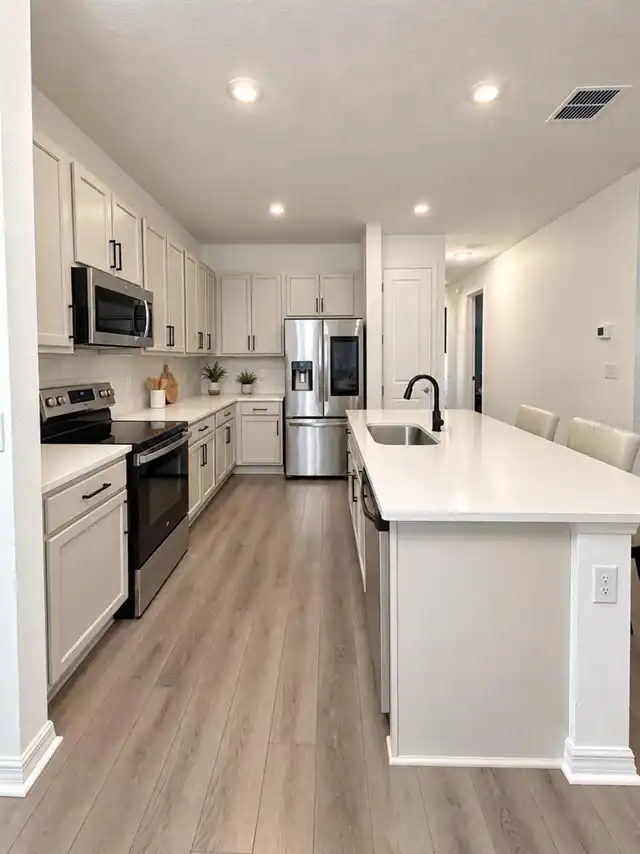 Listing Photo 12
