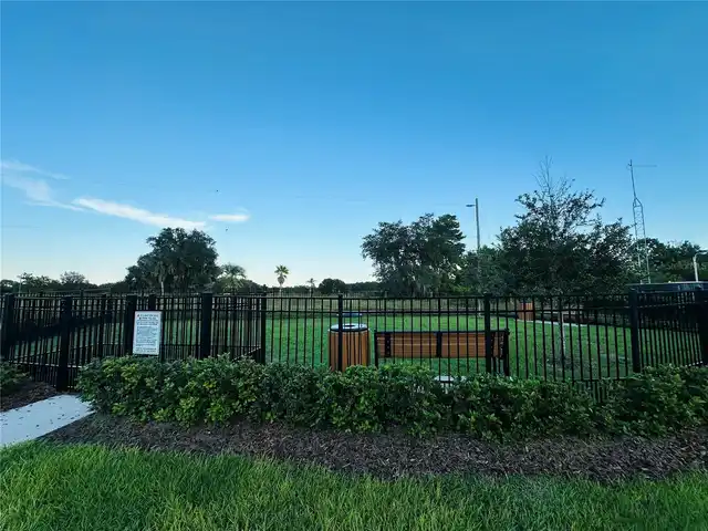Listing Photo 22