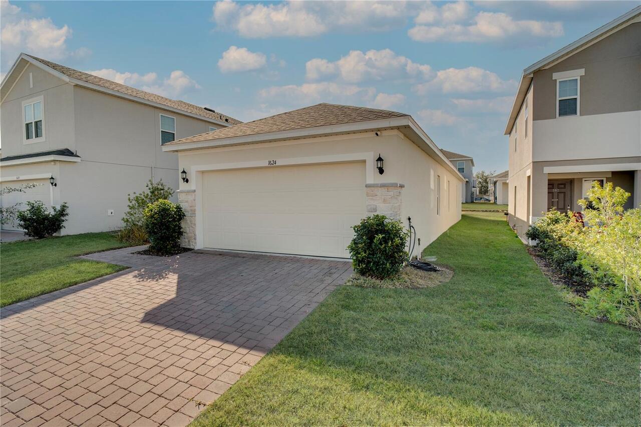 Listing Photo 17