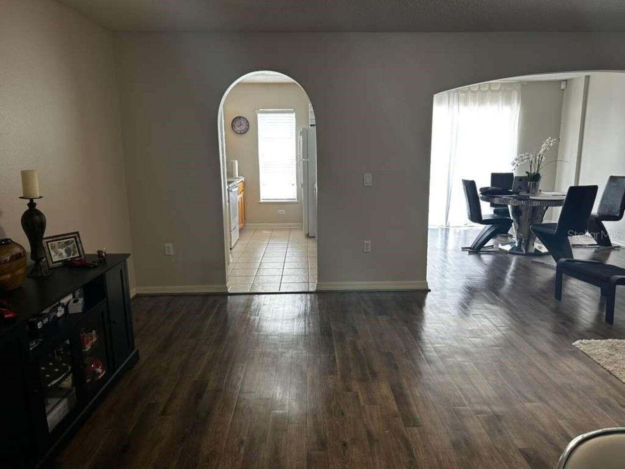 Listing Photo 9