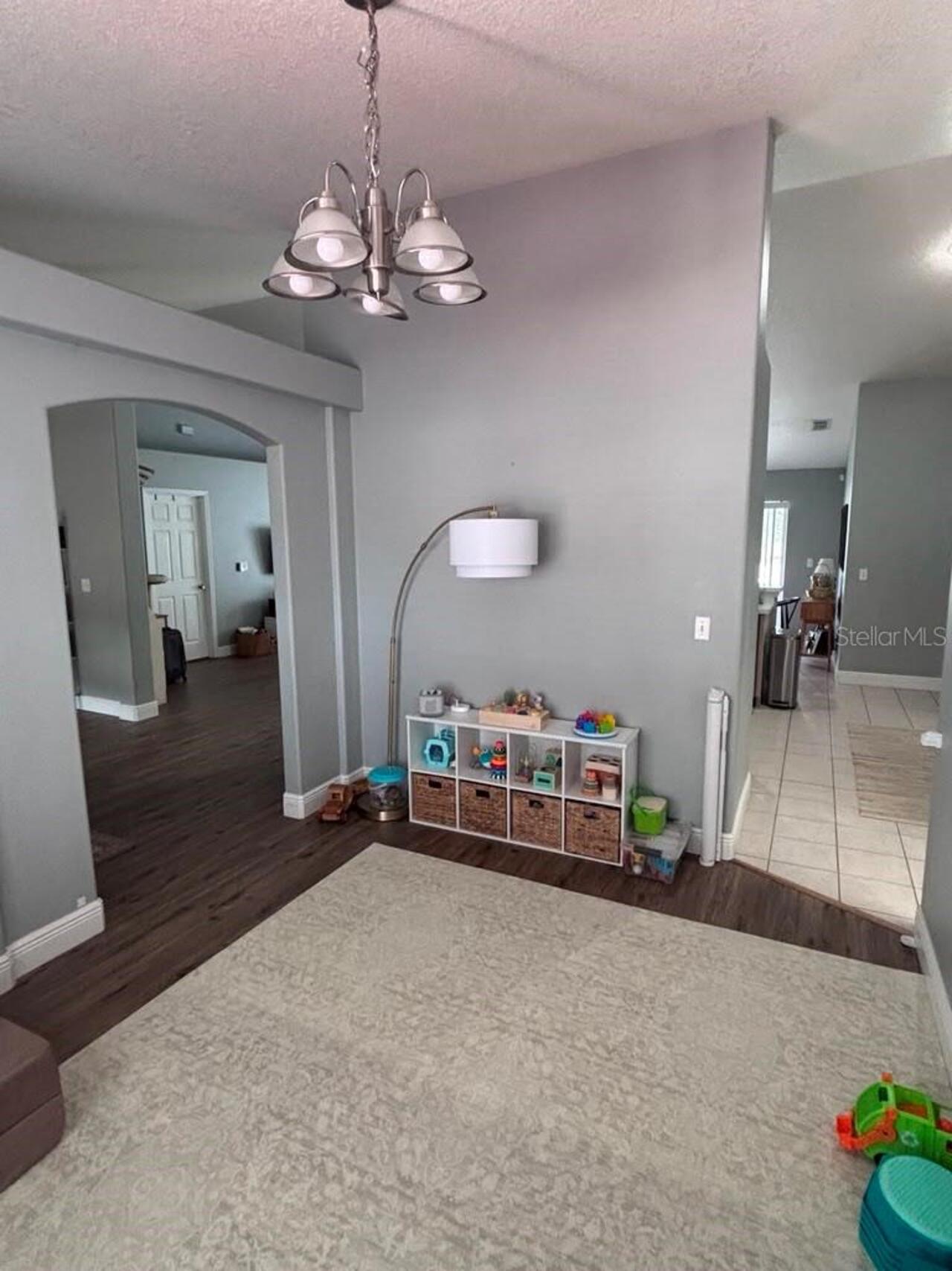 Listing Photo 10