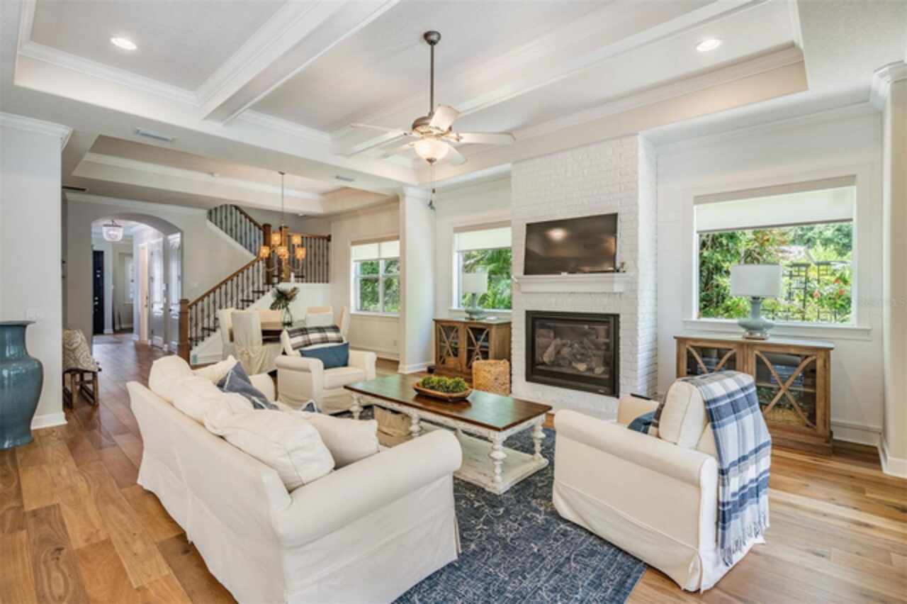 Listing Photo 10