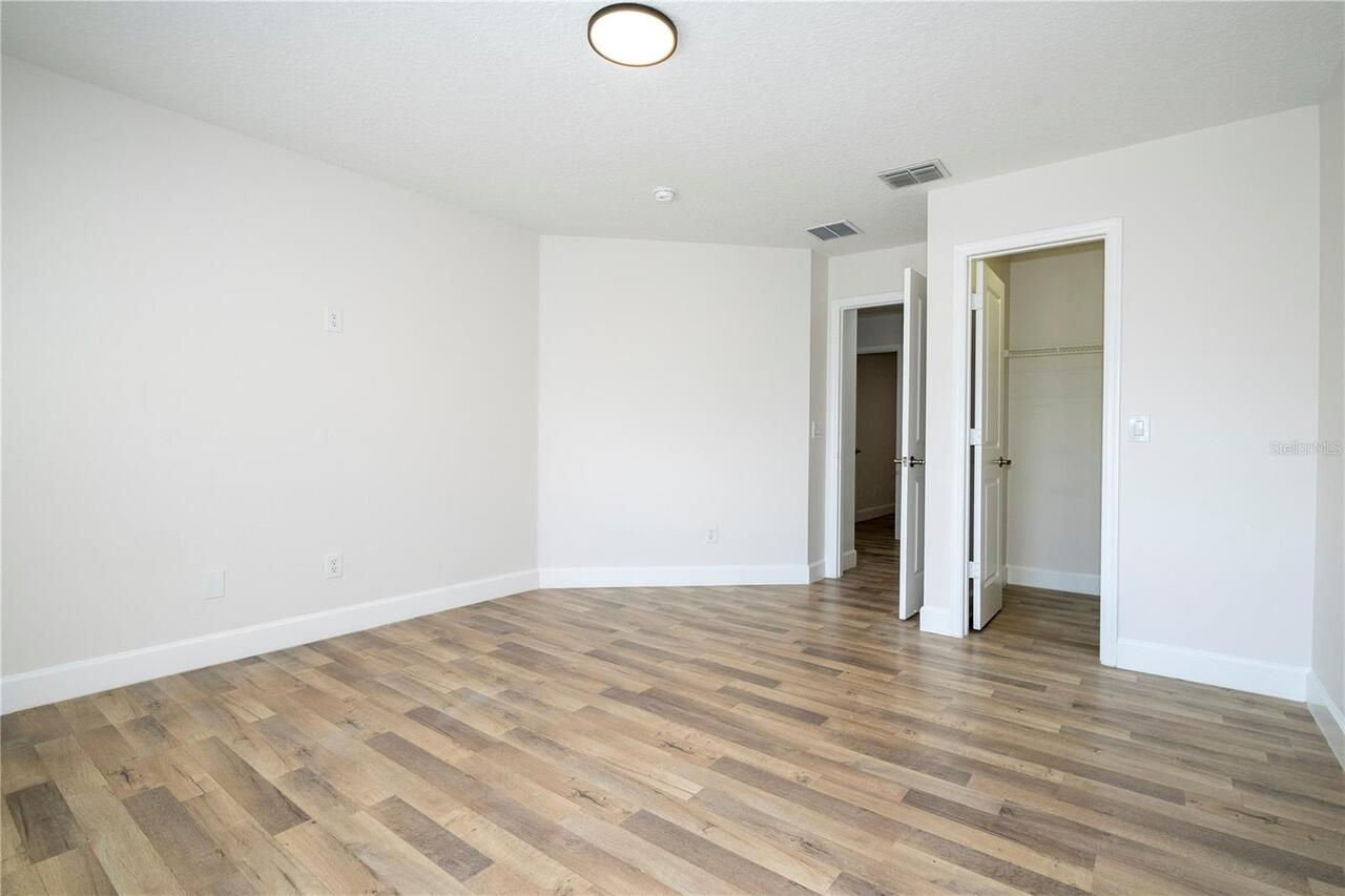 Listing Photo 43