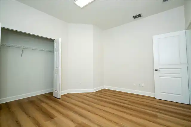 Listing Photo 29