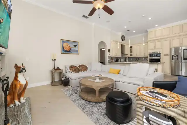 Listing Photo 17