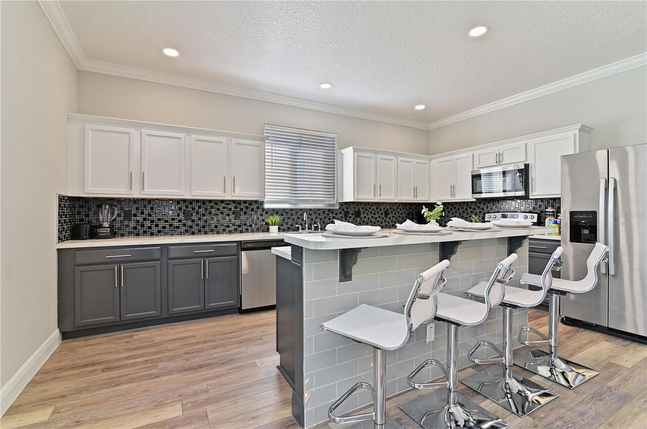 Listing Photo 10
