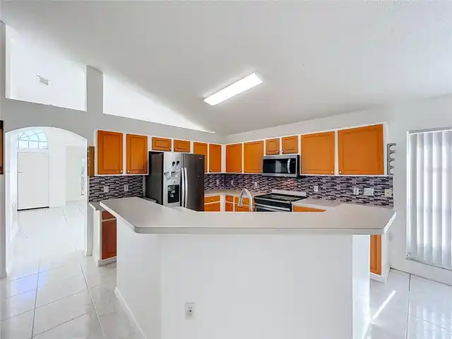 Listing Photo 14