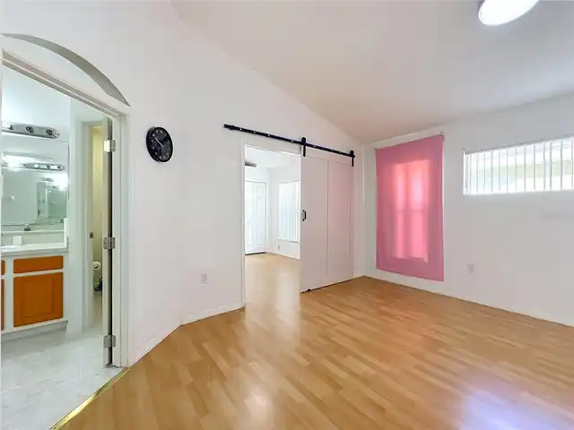 Listing Photo 29