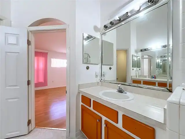 Listing Photo 37