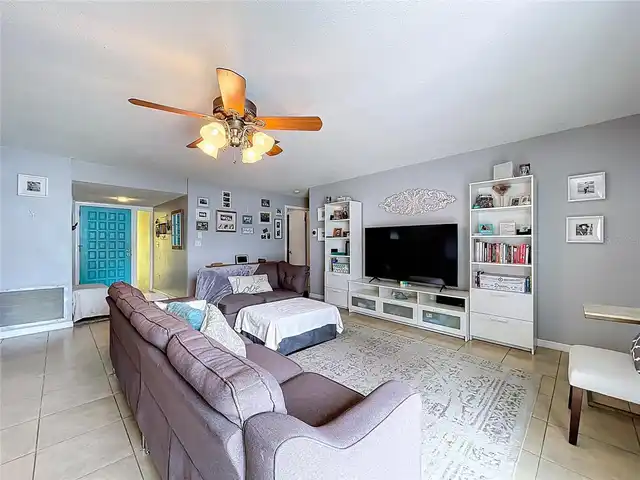 Listing Photo 10